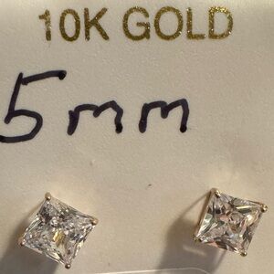 10K Gold Square Stud Earrings